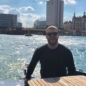 Meet your Posher, Colin